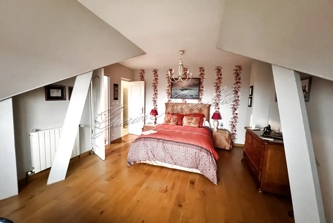 Pavillon spacieux à vendre à Nevers, 180 m2 