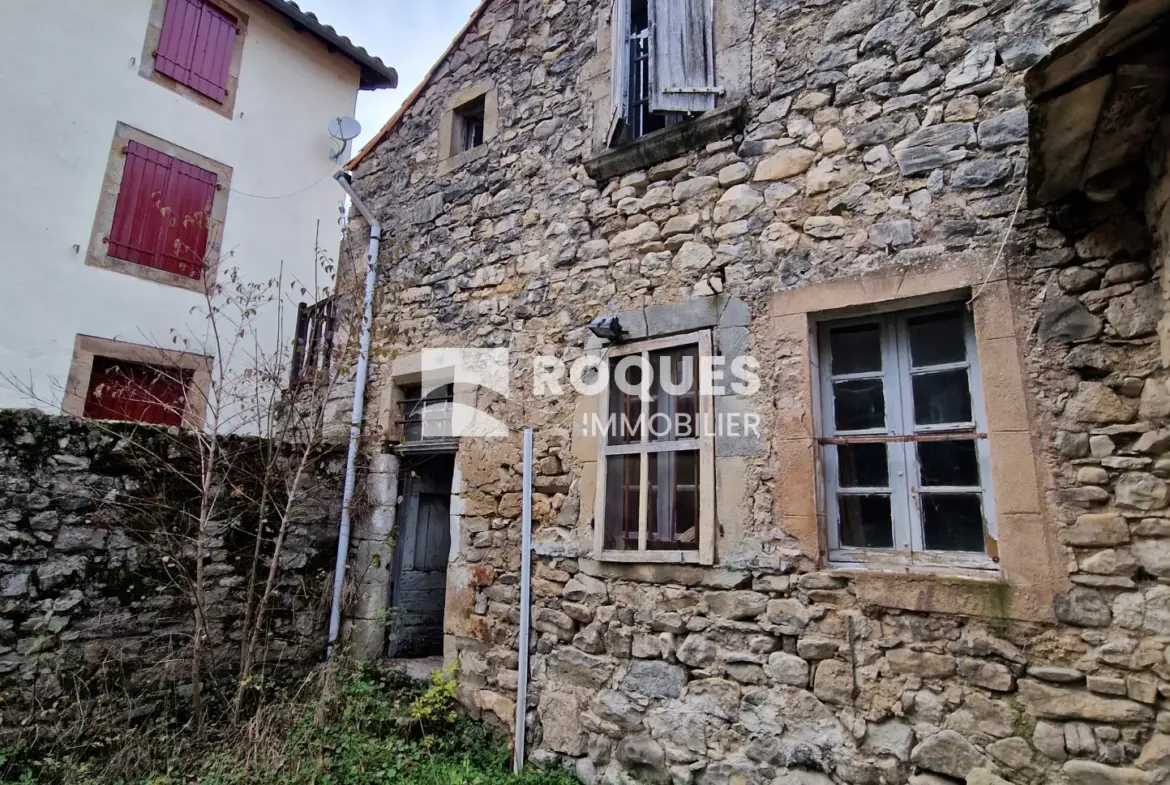 Vallée de la Sorgue : Maison de village 94 m² à rénover 