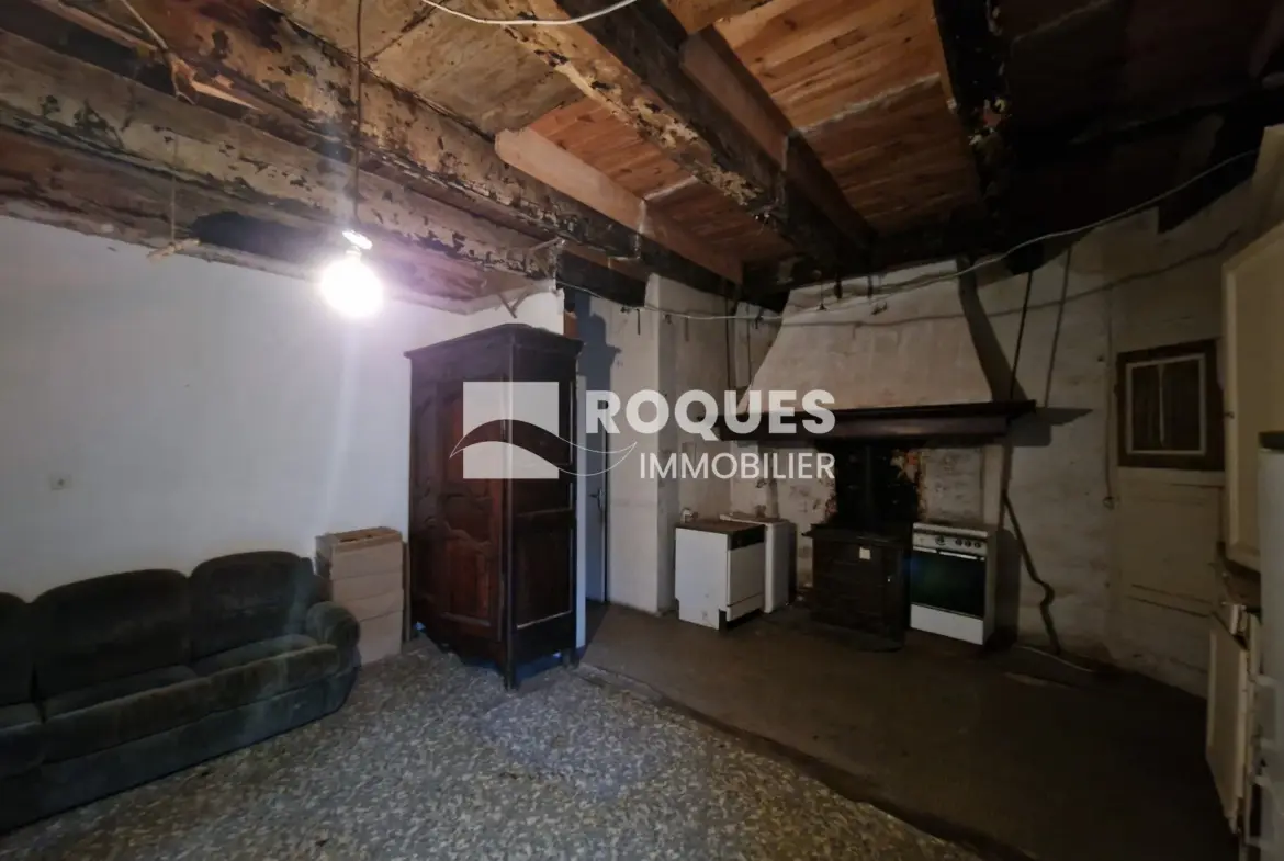 Vallée de la Sorgue : Maison de village 94 m² à rénover 