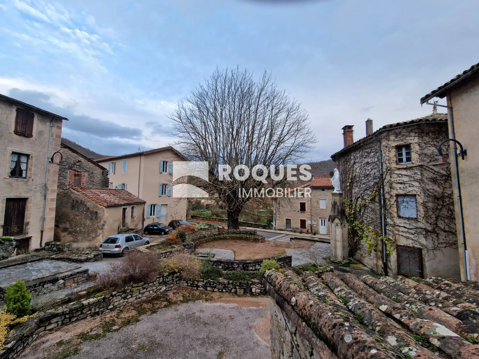 Vallée de la Sorgue : Maison de village 94 m² à rénover 