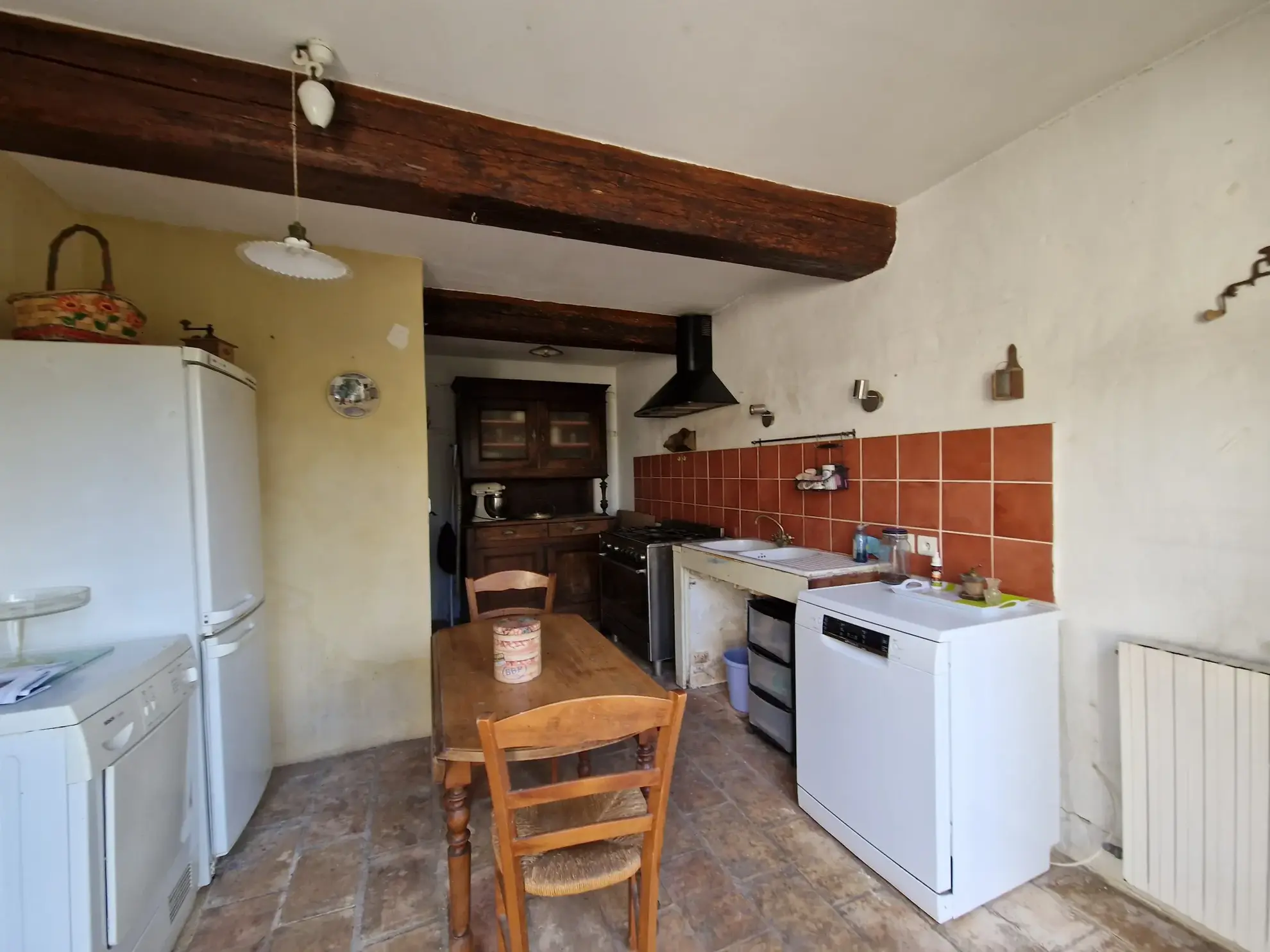 Maison de village à vendre à Aujargues avec jardin et terrasse 