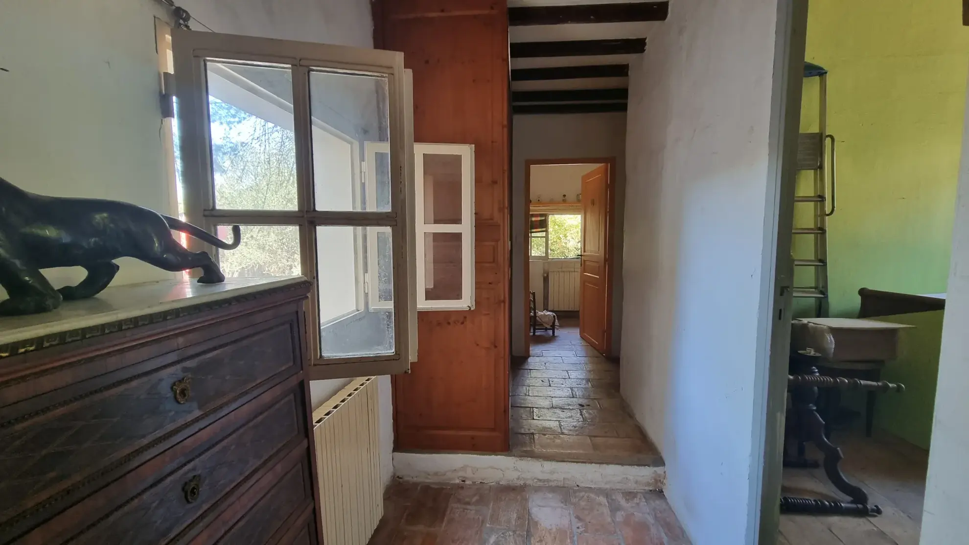 Maison de village à vendre à Aujargues avec jardin et terrasse 