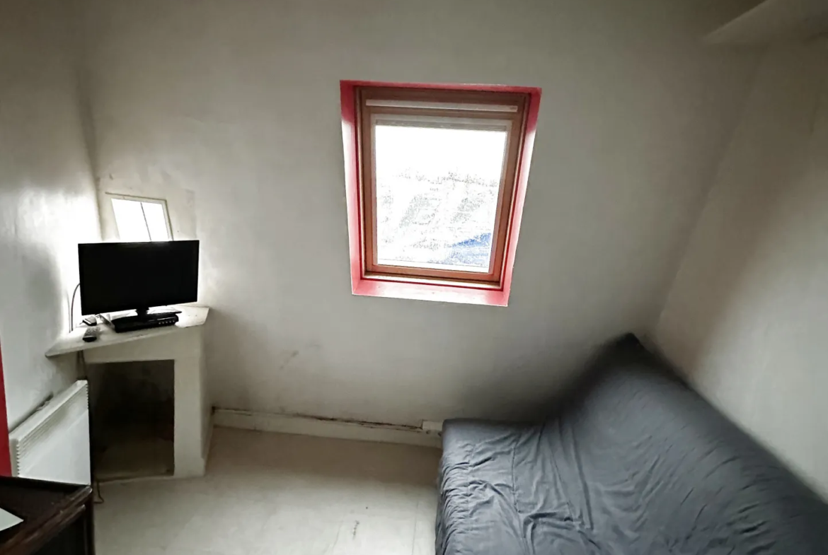 Chambre de Service à Vendre à Paris 9ème - 8.52 m2 