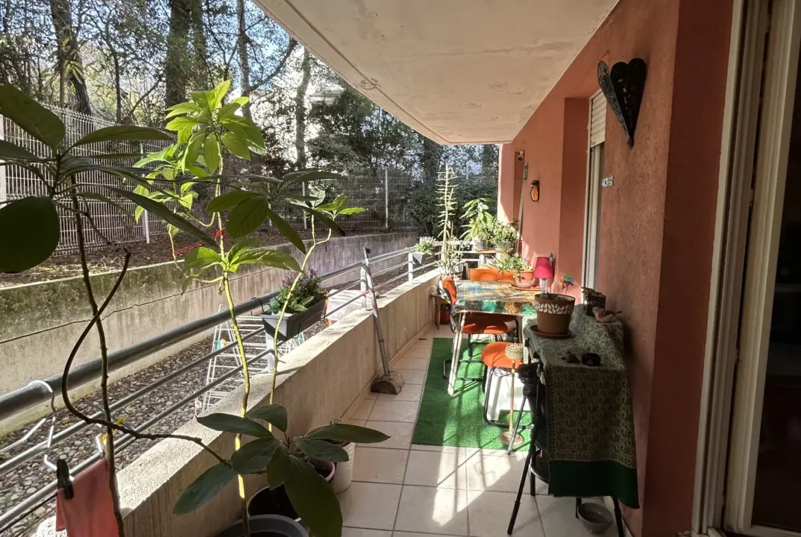 Appartement trois pièces en rez-de-chaussée à Montpellier, vendu loué 