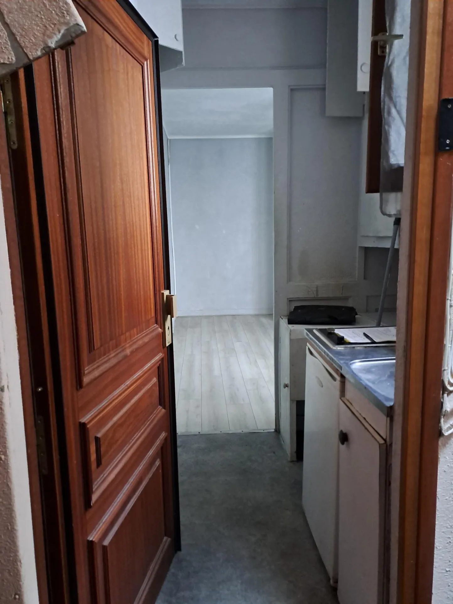 Appartement T2 à rénover à St Lambert, 25 m², Paris 