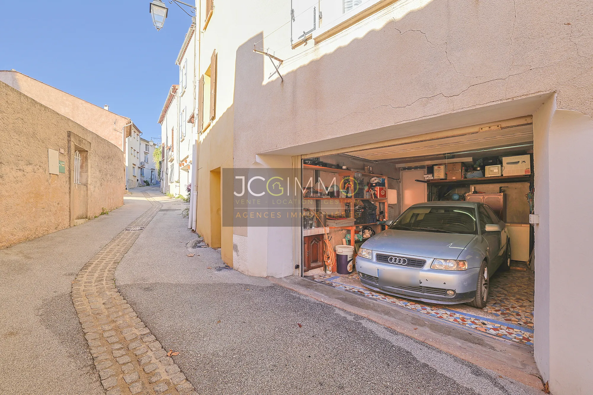 Maison de village T4 avec garage à Carnoules - 78 m² 