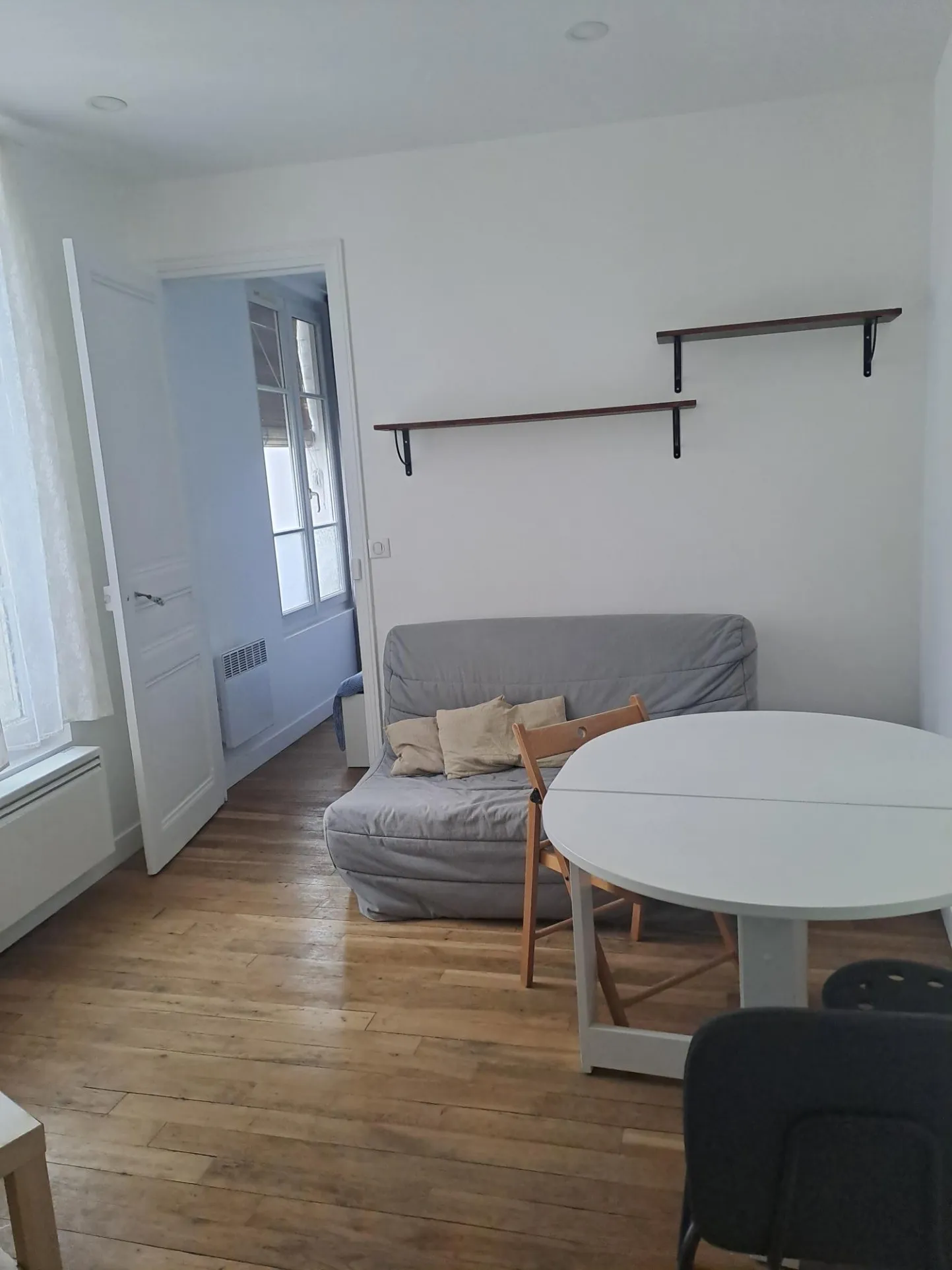 À vendre : Appartement 2 pièces Rue de l'amiral Roussin à Paris 