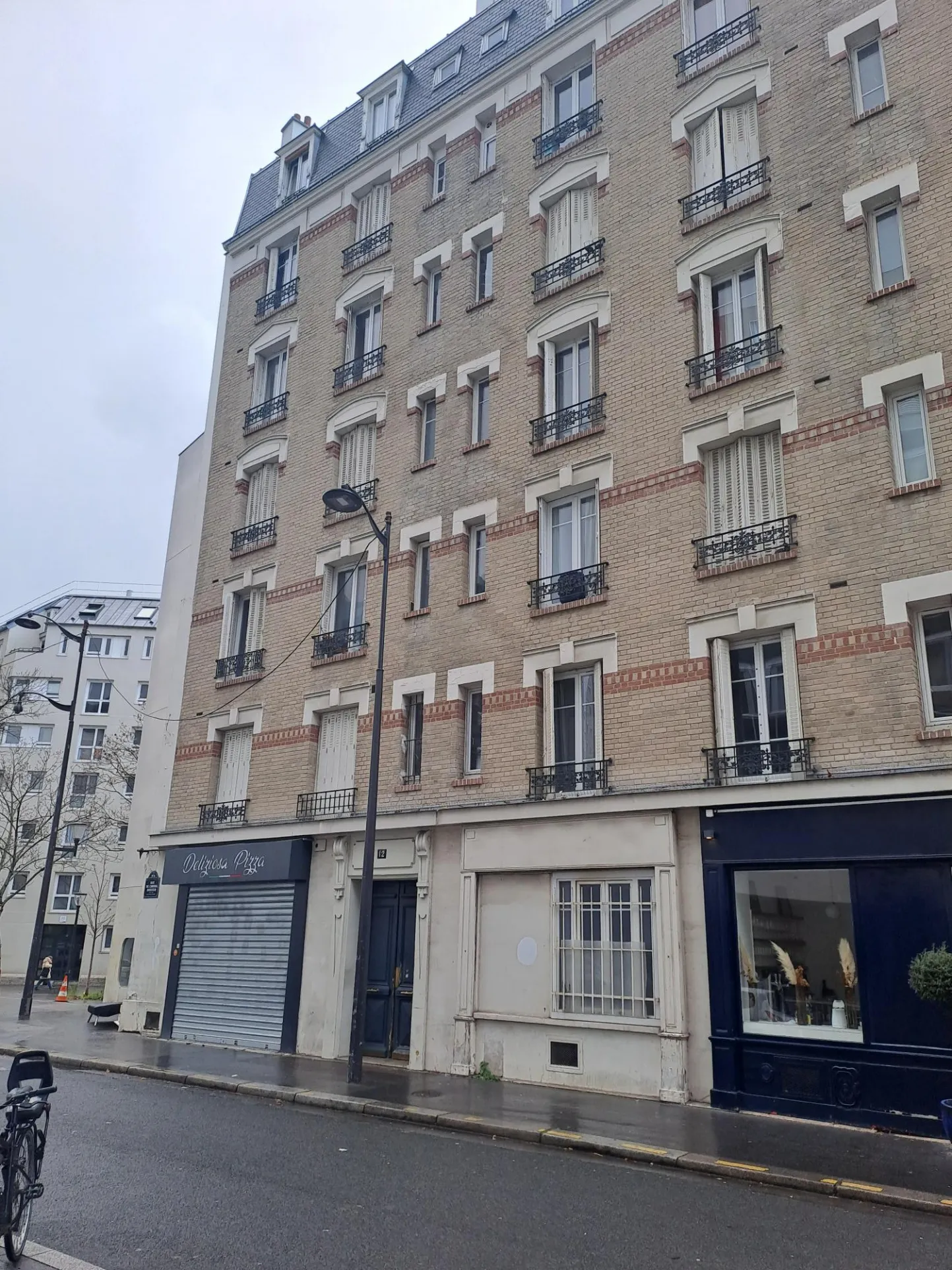 À vendre : Appartement 2 pièces Rue de l'amiral Roussin à Paris 