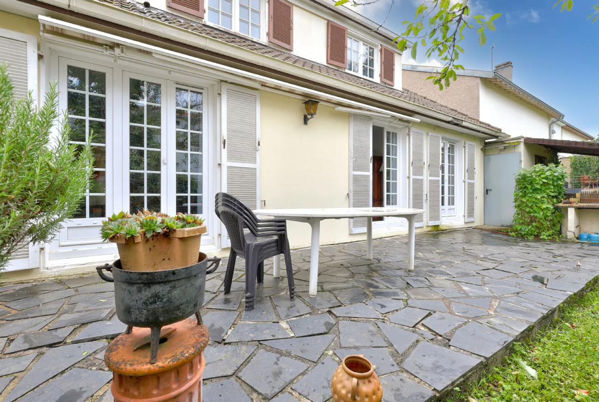 Maison Balency 1971 avec Jardin et Garage à Saint-Max - Exclusivité 