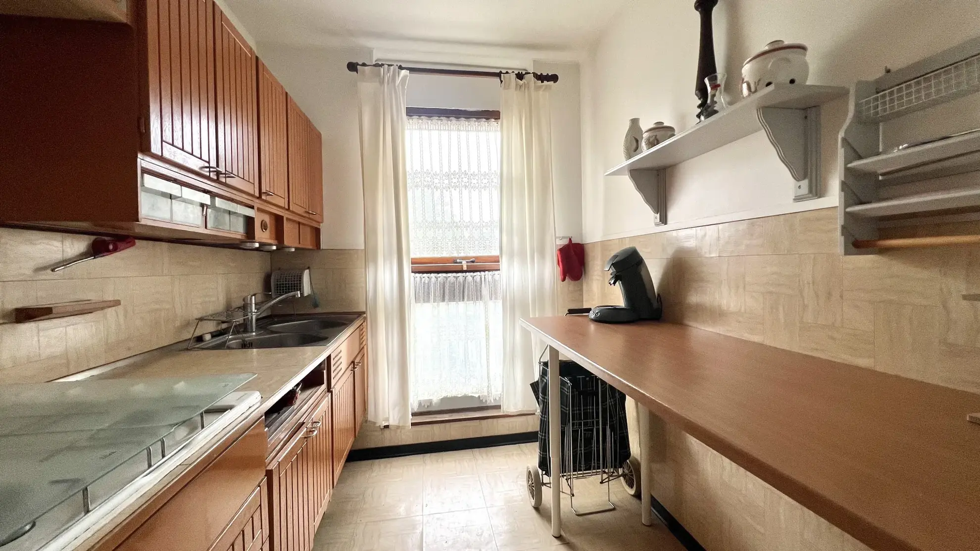 À vendre : Appartement lumineux de 2 pièces au dernier étage à Le Chesnay Rocquencourt 