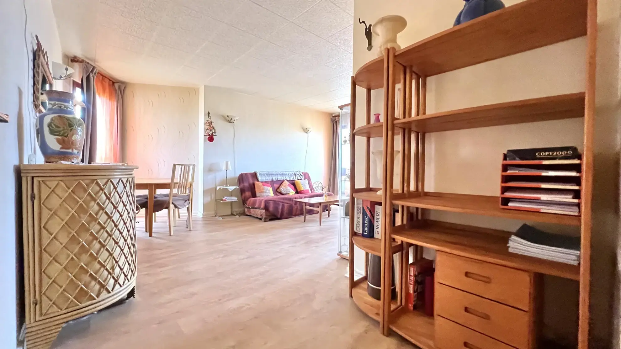 À vendre : Appartement lumineux de 2 pièces au dernier étage à Le Chesnay Rocquencourt 