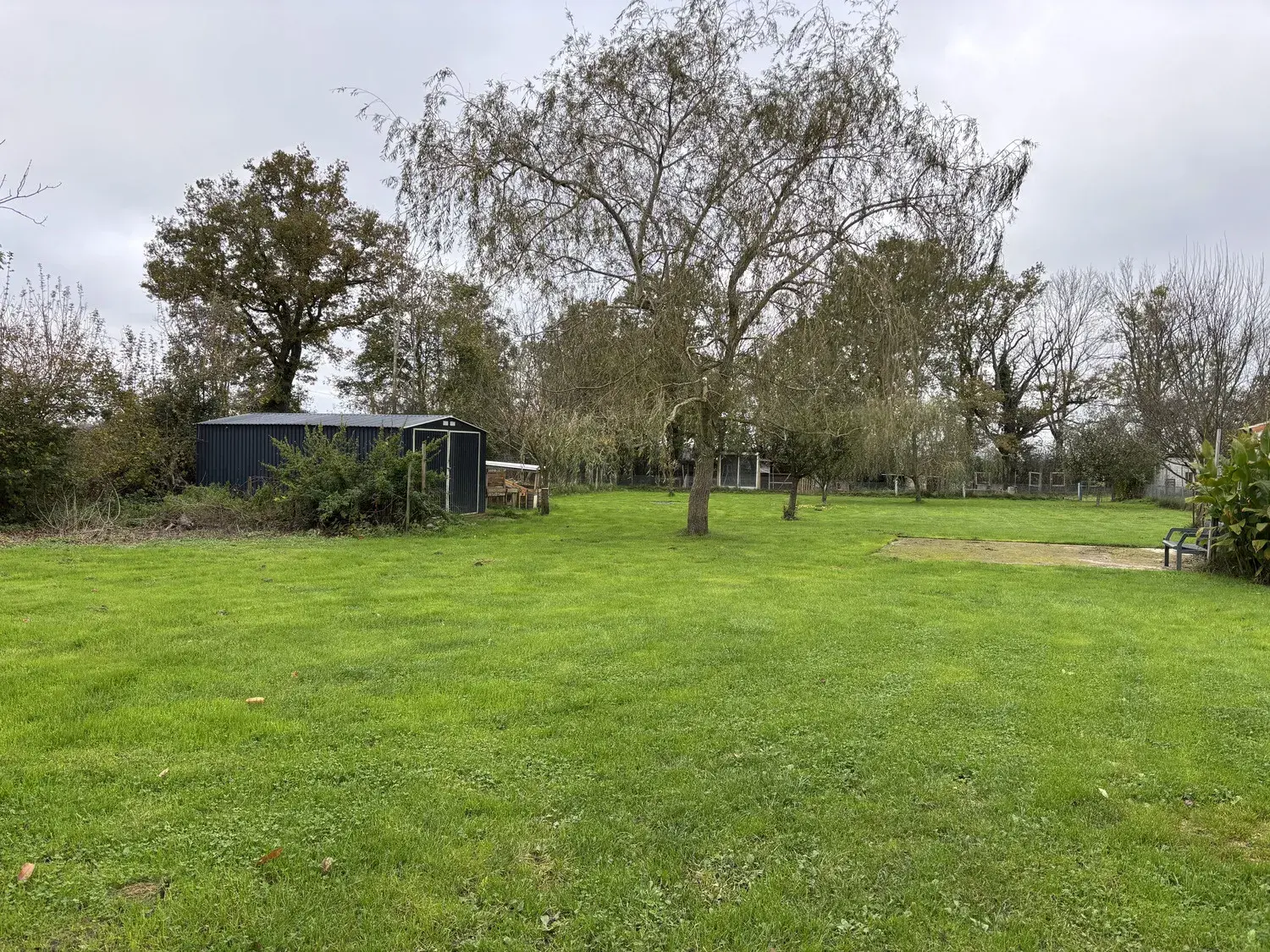 Maison à vendre à Rocles avec 1,65 hectares de terrain 