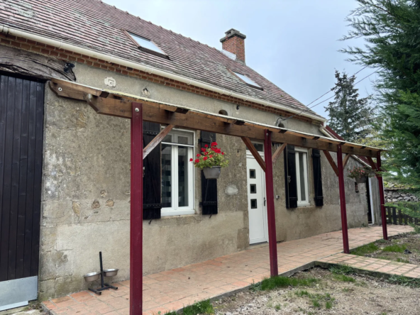 Maison à vendre à Rocles avec 1,65 hectares de terrain