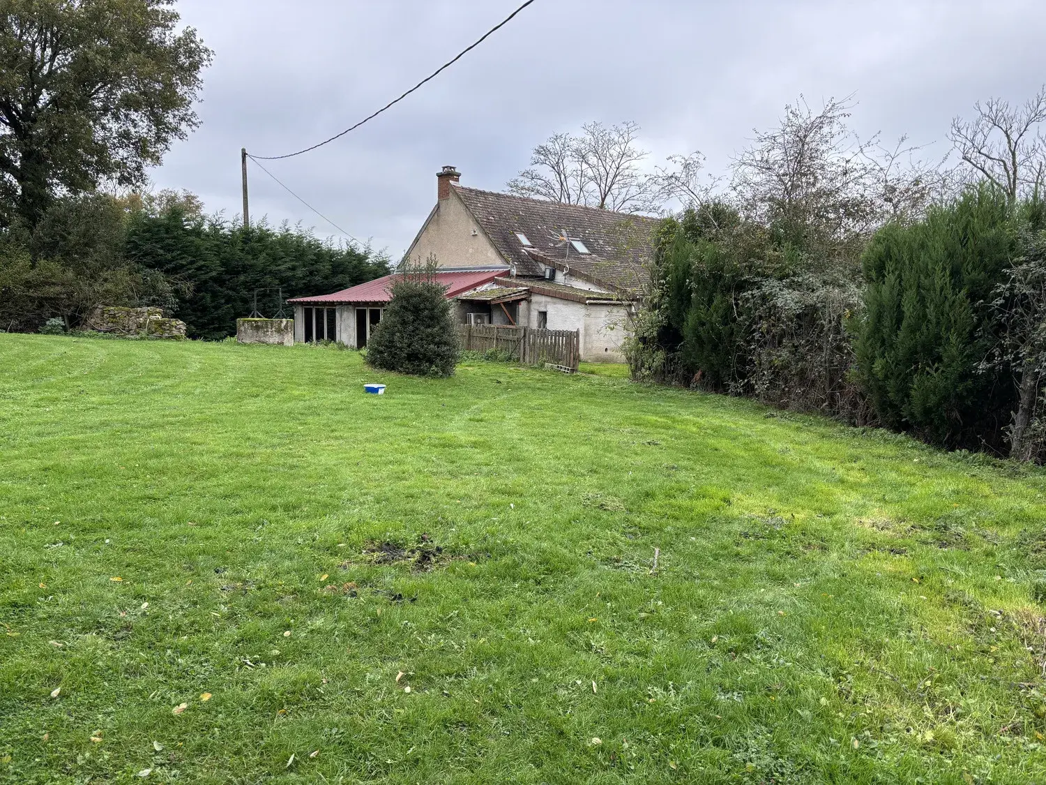 Maison à vendre à Rocles avec 1,65 hectares de terrain 