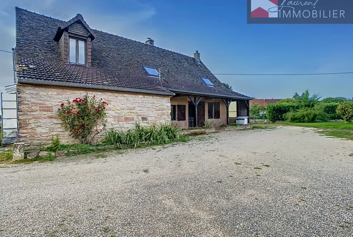 Maison de 133m2 à vendre à Jouvençon pour 120 000€ 