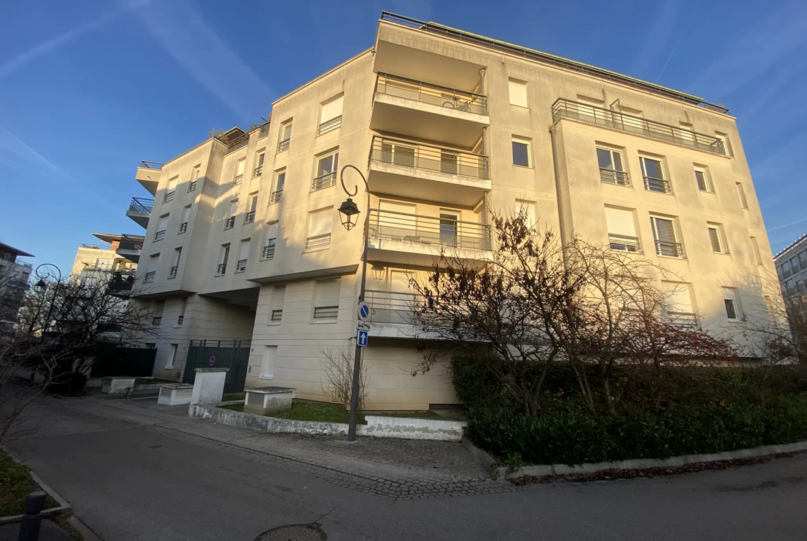 À vendre : Appartement lumineux 3 pièces à Antony - 284500€ 