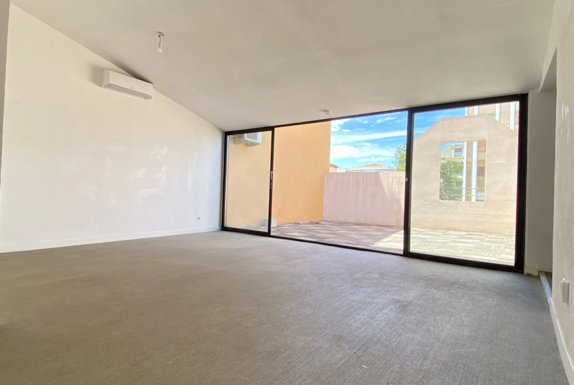 Appartement avec terrasse à vendre, Place Arago, Perpignan 