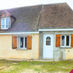 Maison à rénover avec jardin à Nérondes, près des commerces