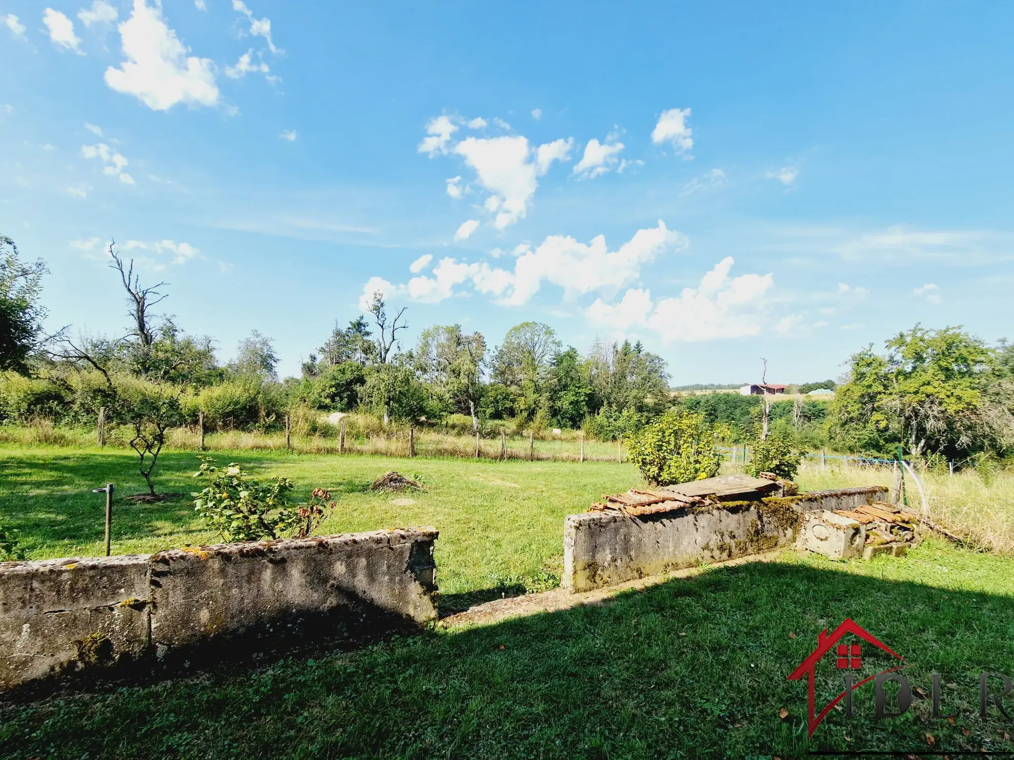 Ensemble de 2 maisons de campagne à Soyers – Idéal pour location saisonnière ! 