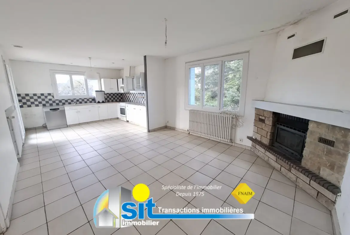 Maison avec studio indépendant à Vernioz - 259 000 € 