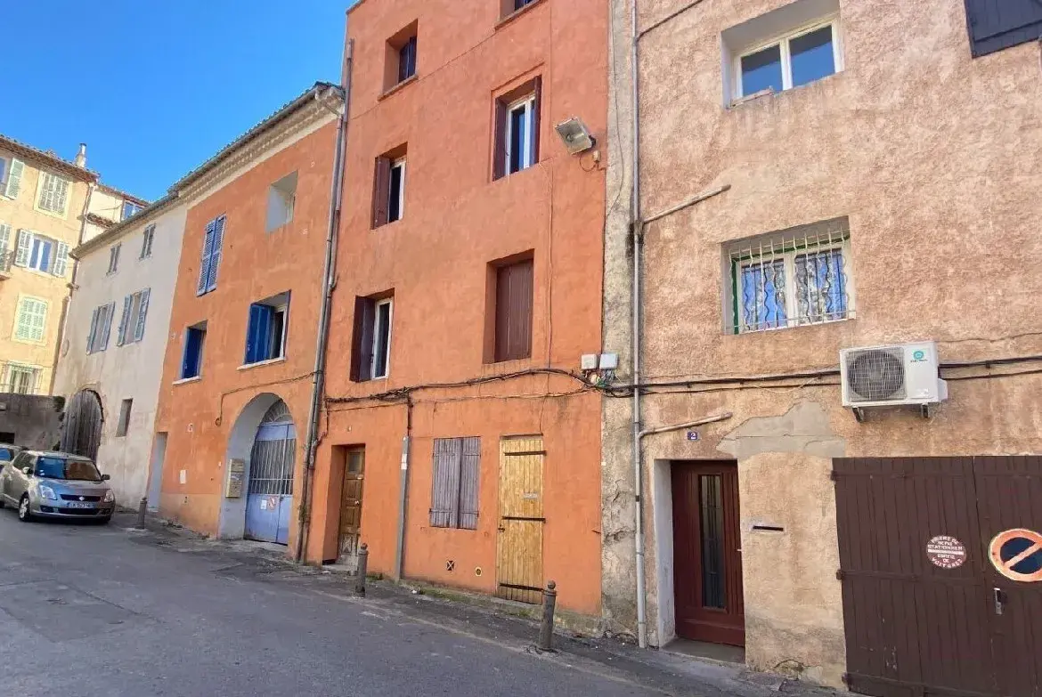 À vendre : Appartement T2/3 calme au centre de Gardanne 