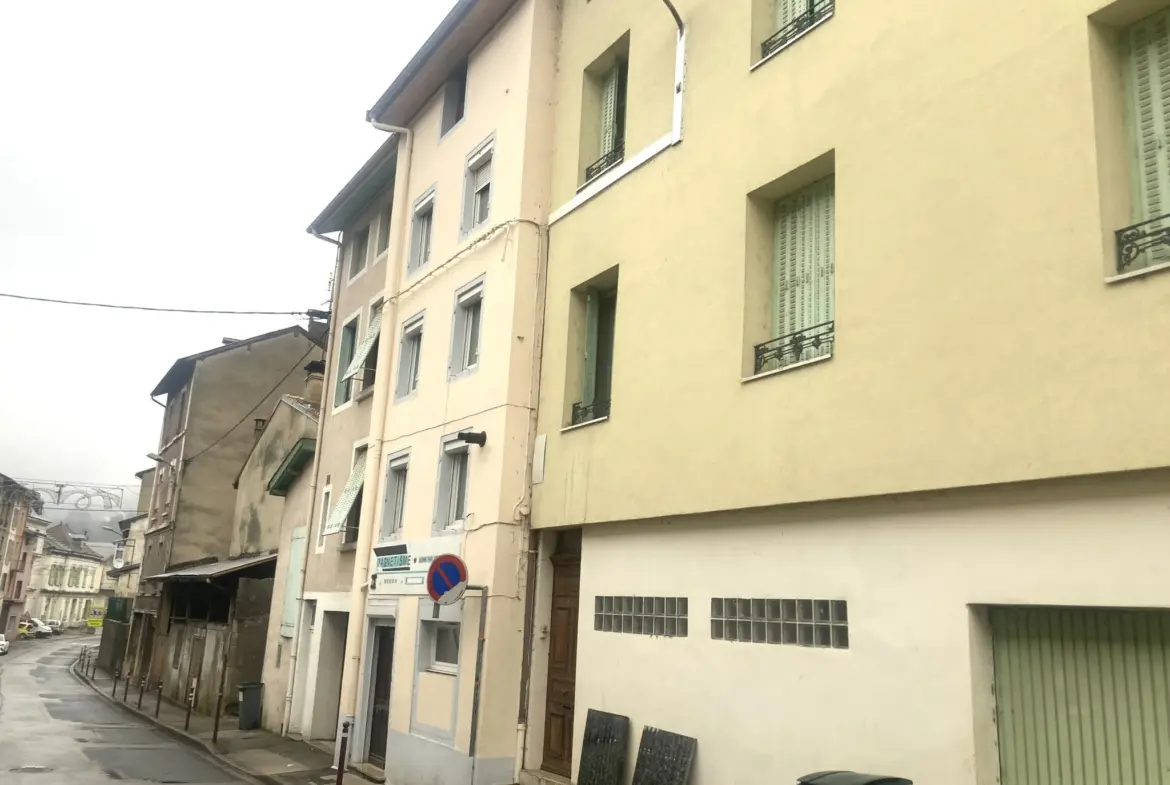 Maison de Ville à Tenay avec Terrasse et Garage 