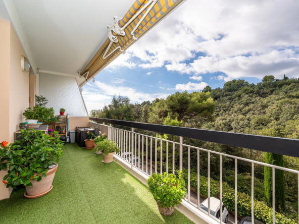 Appartement avec terrasse et parking à Vence - Sous compromis