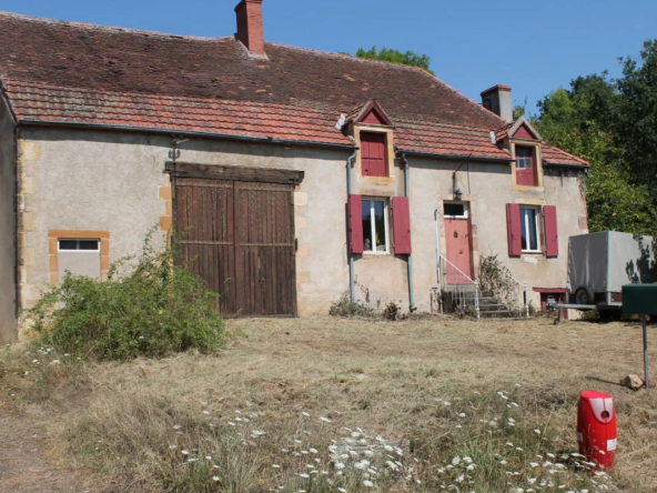 Maison de village à Saint Desiré sur terrain de 2500 m2