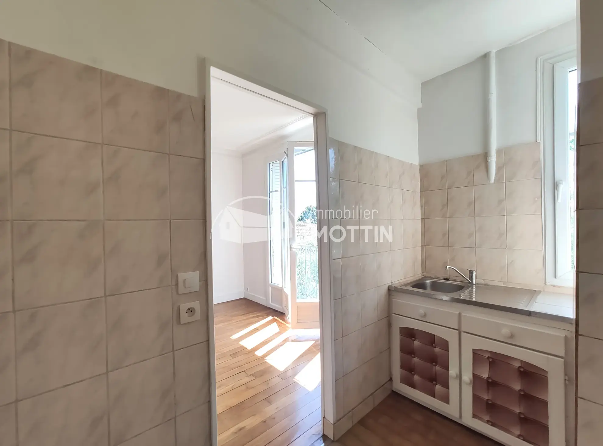 Appartement F3 à vendre à Vitry-Sur-Seine, proche du RER C 