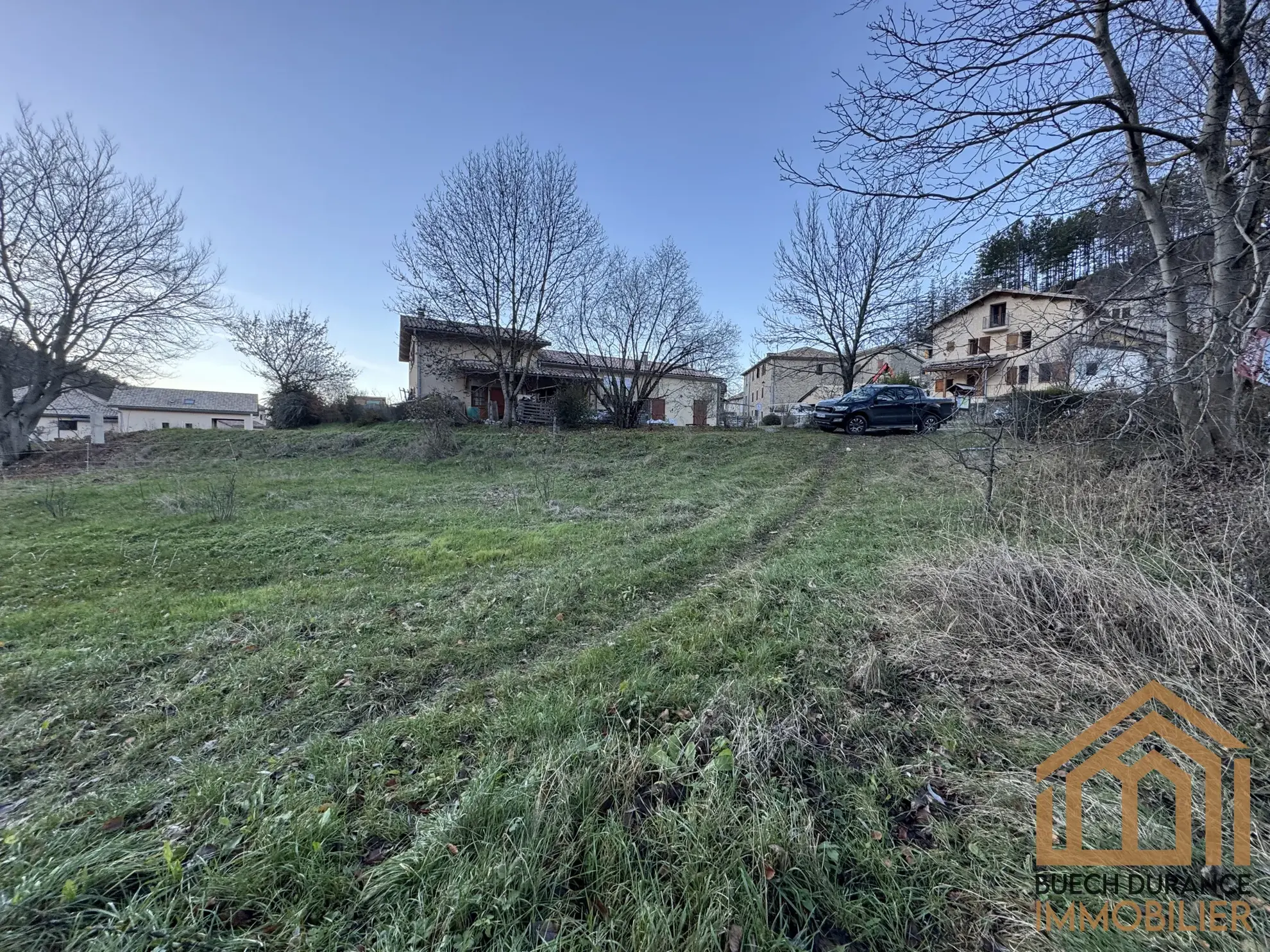 Terrain constructible de 1710 m² à vendre à Le Saix (Hautes-Alpes) 