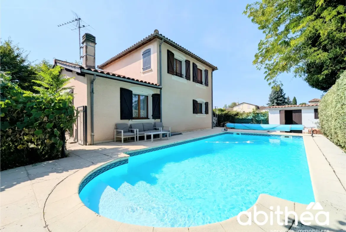 Villa de 96 m² avec jardin et piscine à Libourne 