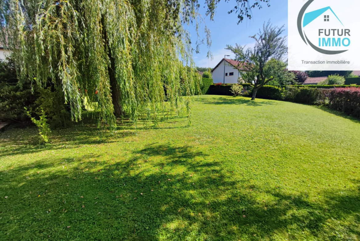 Maison traditionnelle F6 à Bavans avec terrain piscinable 