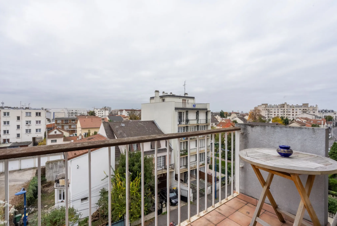 Appartement F4 de 94,40 m² avec balcon, parking et cave à Drancy 