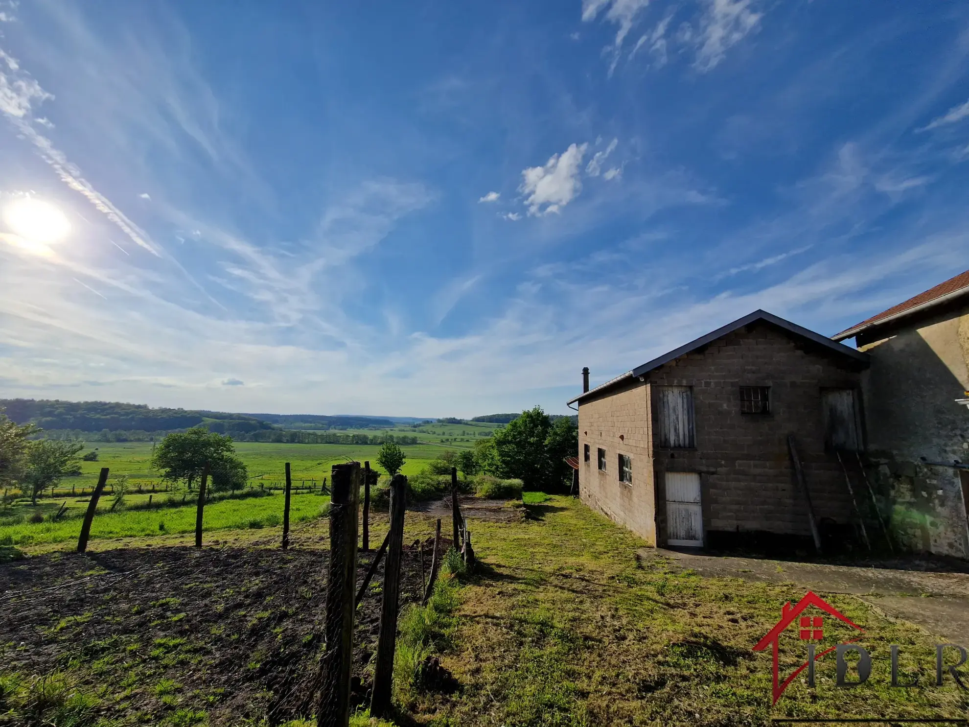 Maison de caractère à vendre à Tollaincourt avec grand potentiel 