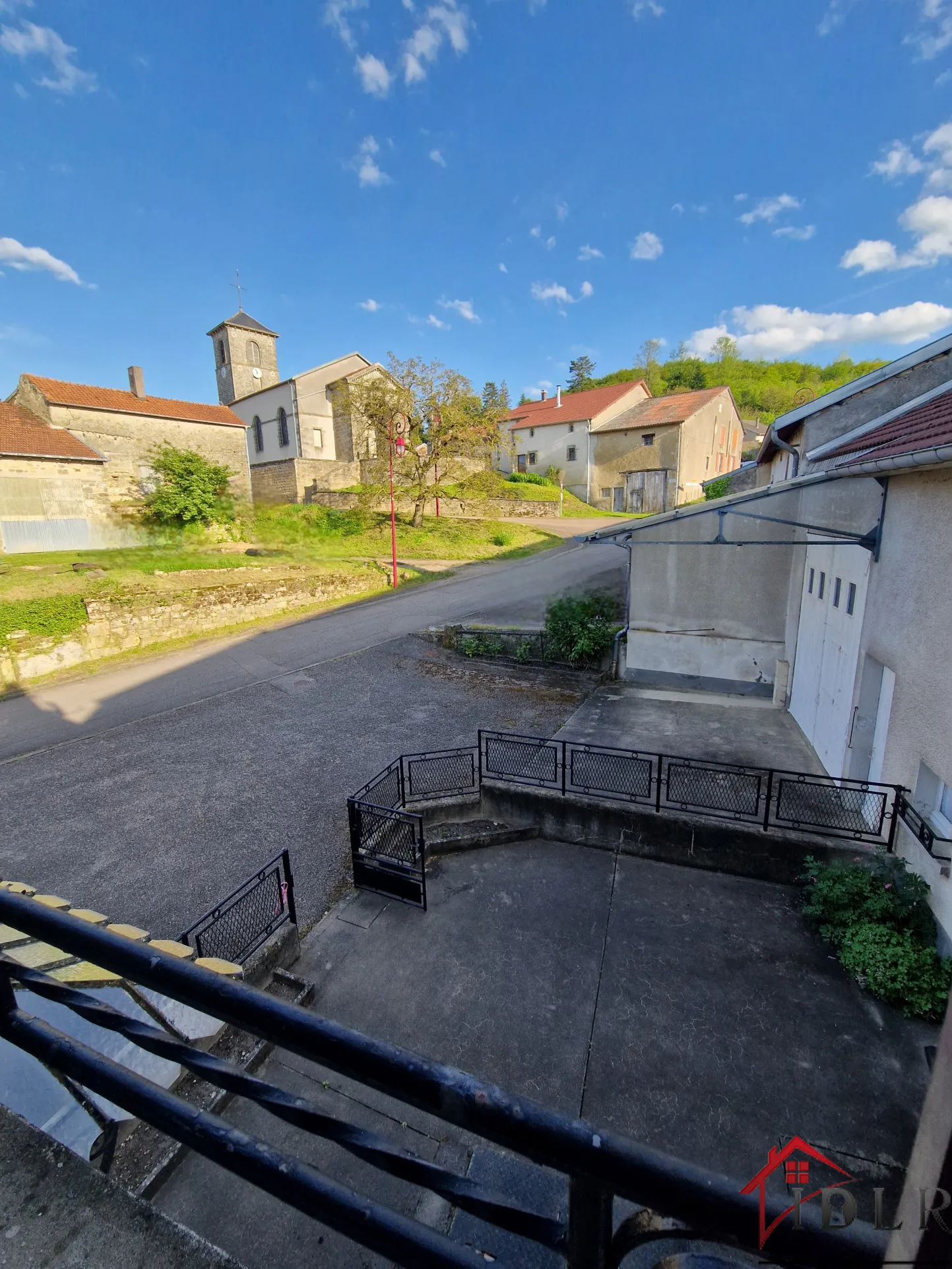 Maison de caractère à vendre à Tollaincourt avec grand potentiel 