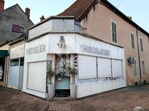 À vendre : Local commercial et appartement à Varennes-sur-Allier