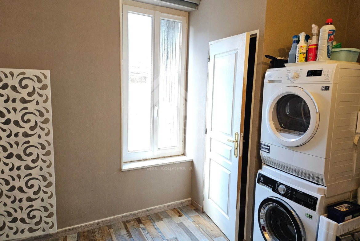 À vendre : Local commercial et appartement à Varennes-sur-Allier 