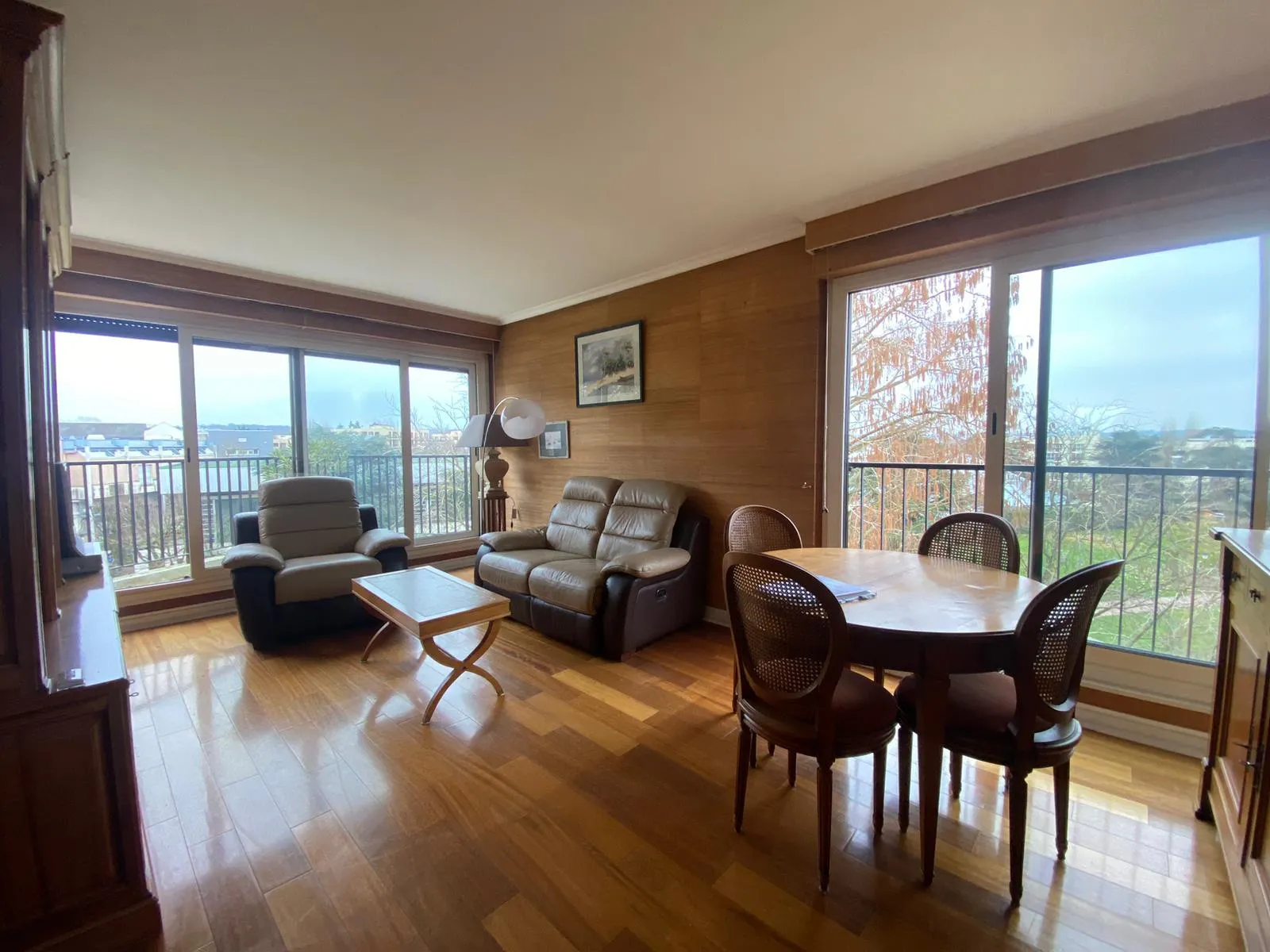 Charmant appartement à vendre à Le Chesnay Rocquencourt avec balcon 