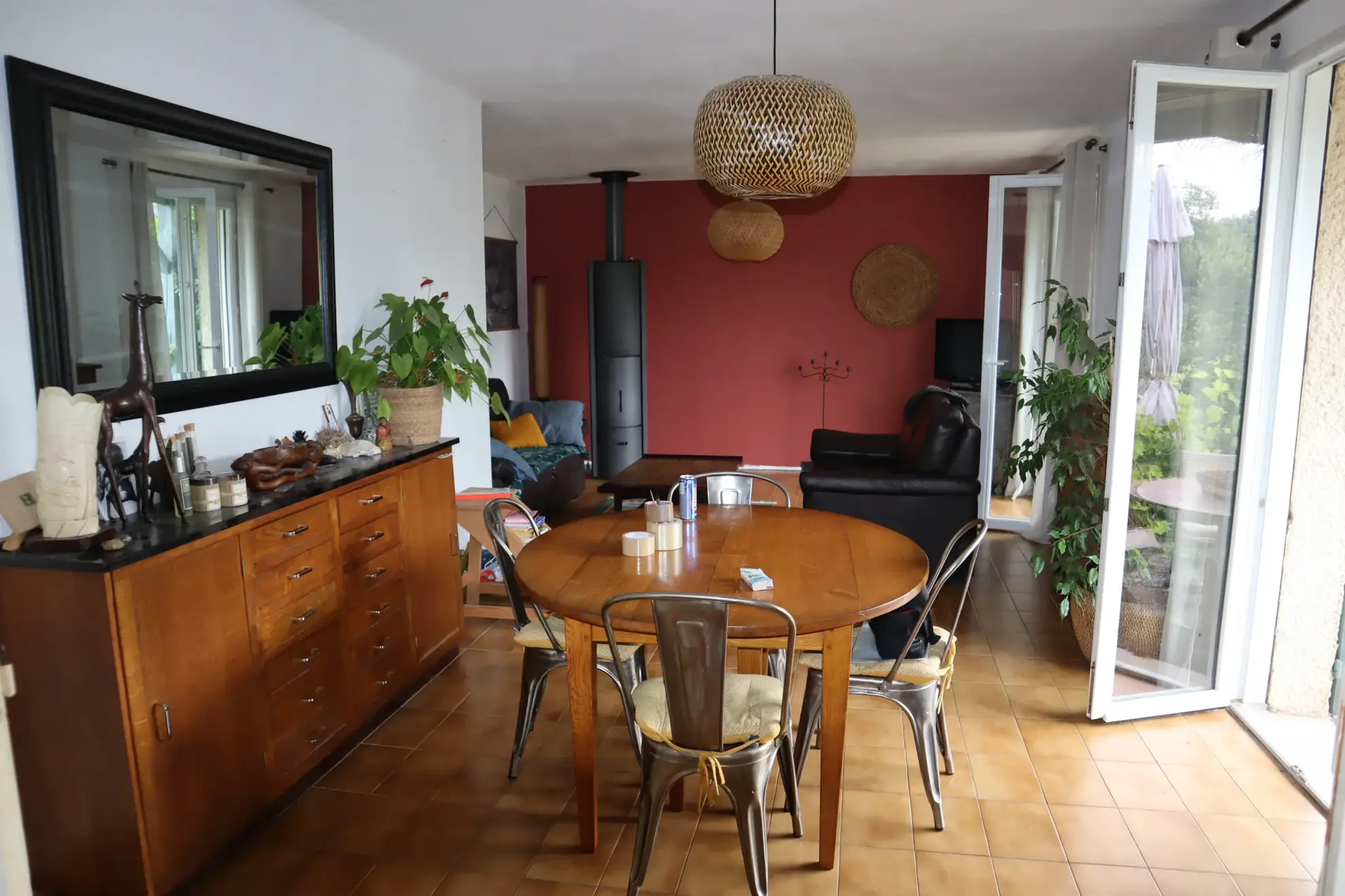 Maison à vendre à Lucenay l'Eveque avec grand terrain et sous-sol 