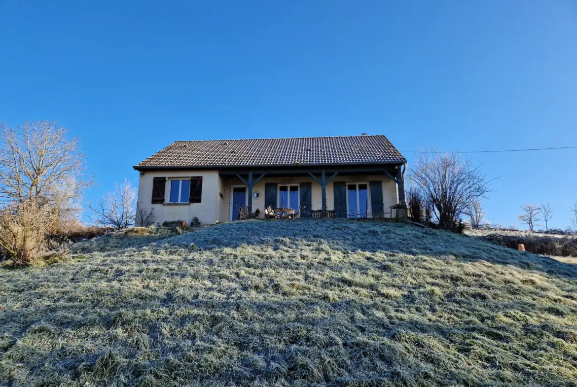 Maison à vendre à Lucenay l'Eveque avec grand terrain et sous-sol 