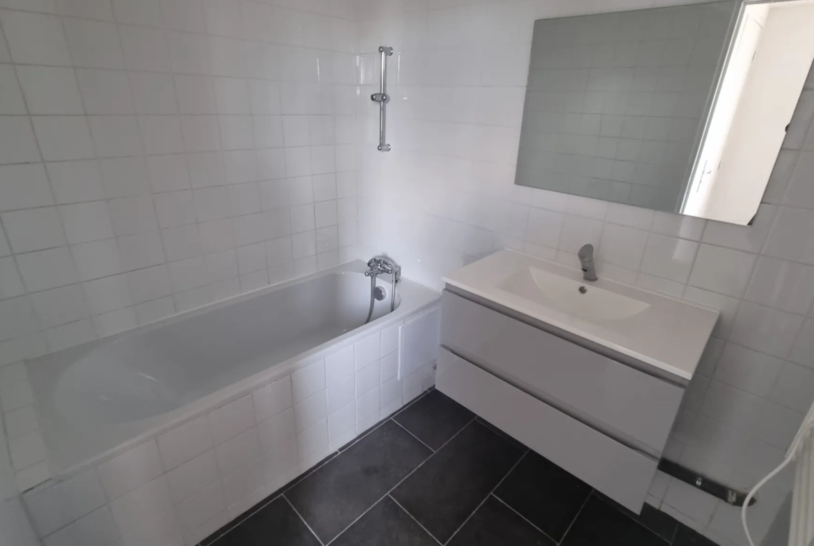 À vendre : Appartement en duplex T4 à Roubaix - 101 000 € 