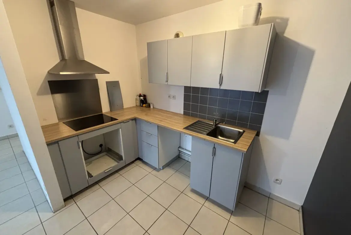 Appartement 3 pièces avec balcon et deux places de parking à Douvres la Délivrande 