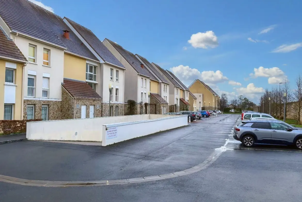 Appartement 3 pièces avec balcon et deux places de parking à Douvres la Délivrande 