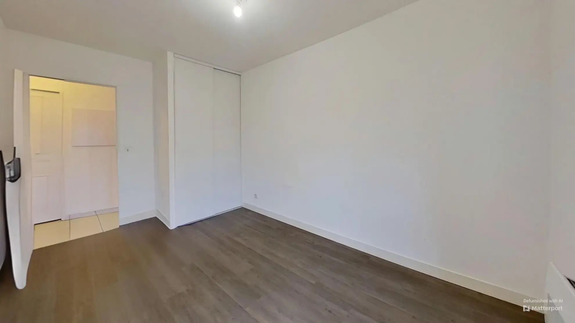 Appartement 3 pièces avec balcon et deux places de parking à Douvres la Délivrande 