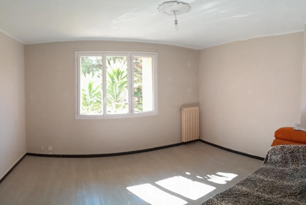 Toulon Brunet - Appartement T2 de 45 m² avec loggia et cave à vendre 