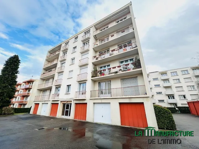 Appartement F2 rénové avec cave et séchoir à Montplaisir, Saint-Étienne 