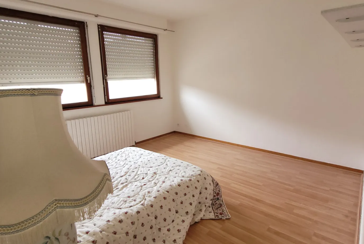 Bel appartement F5 de 116 m² à Audun Le Roman avec terrasse 