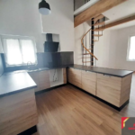 Immeuble à vendre avec 2 appartements et garage à Pia