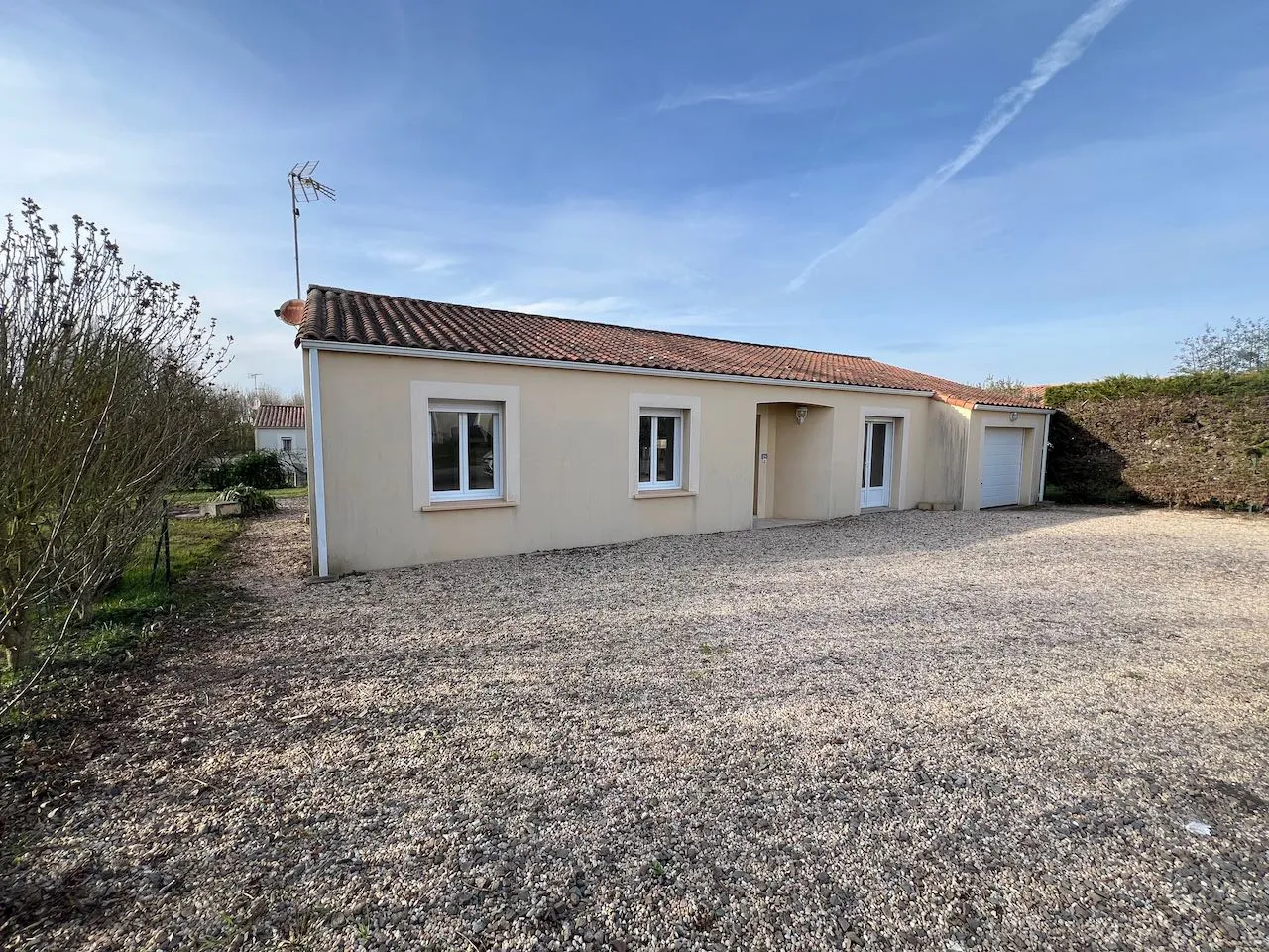 À vendre : Maison de plain-pied à Saint Aubin la Plaine 