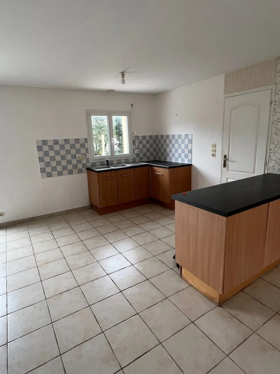 À vendre : Maison de plain-pied à Saint Aubin la Plaine 